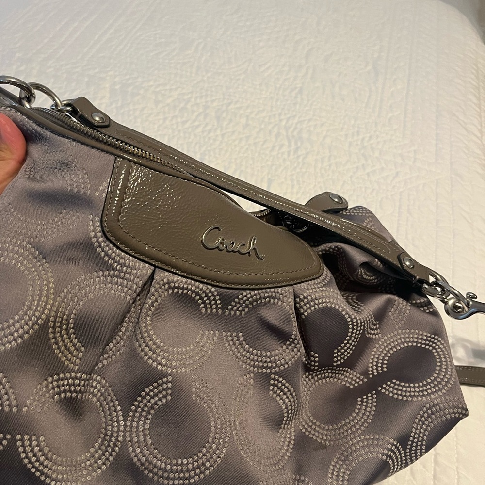 Coach Women's Shoulder Bag in Gray